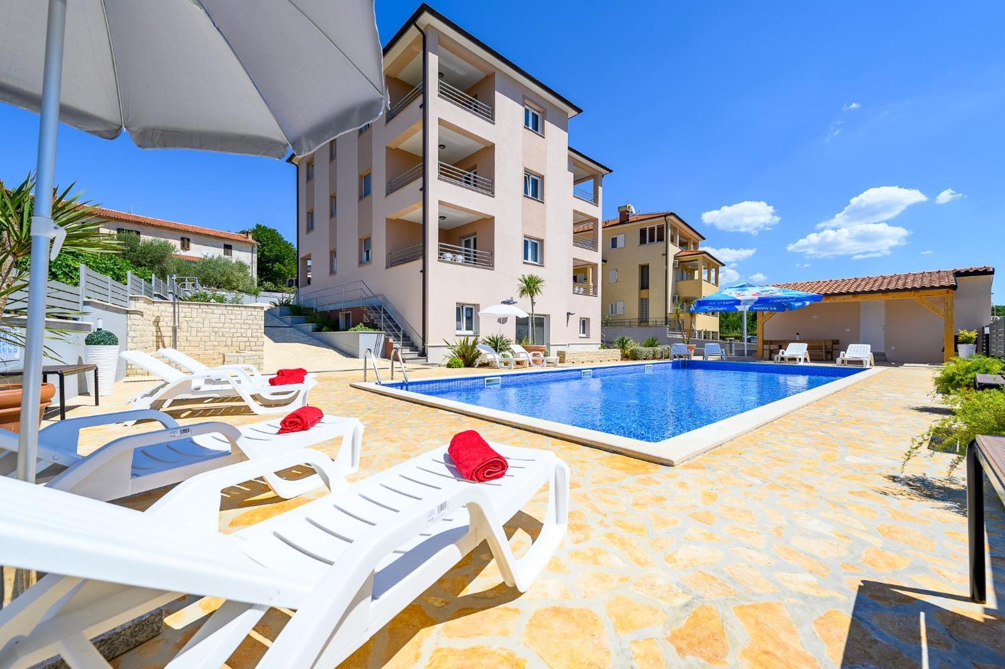 Stancija Amorozo 5 Ap 2 Porec Exterior photo