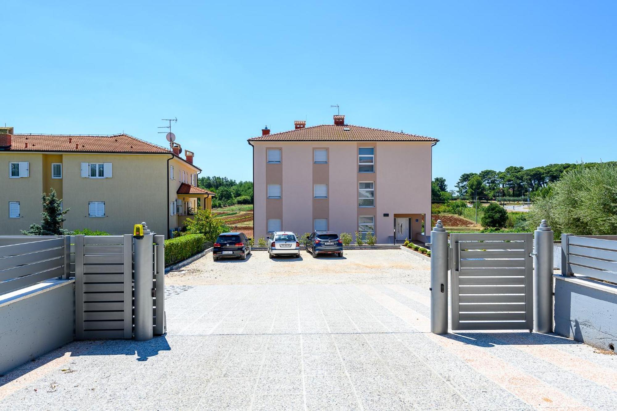 Stancija Amorozo 5 Ap 2 Porec Exterior photo